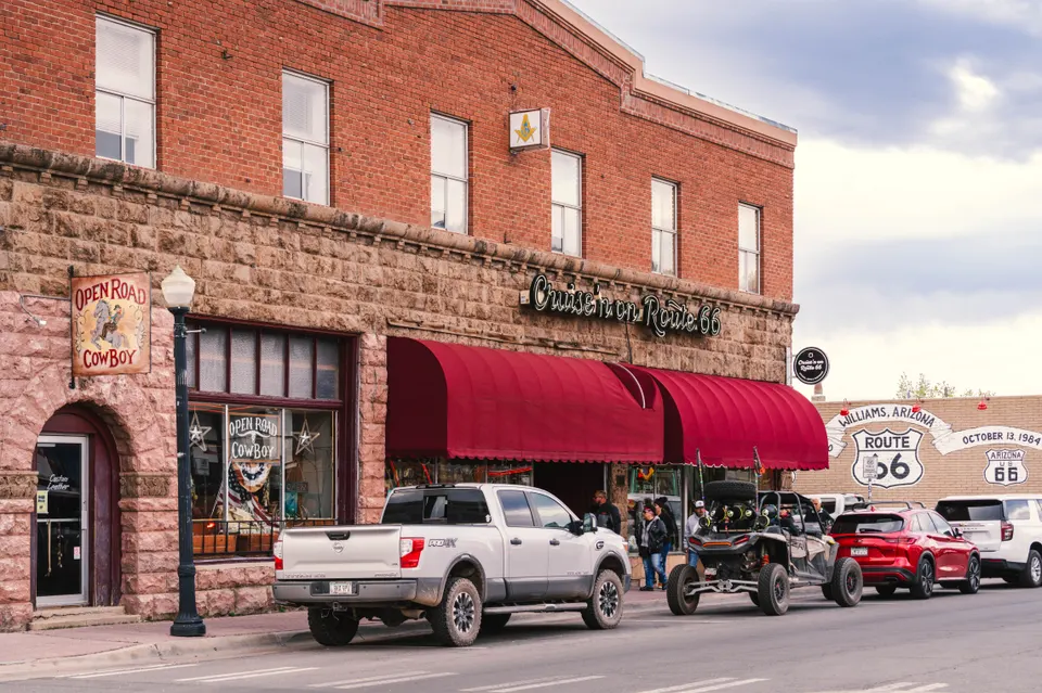 Munhall — towing service